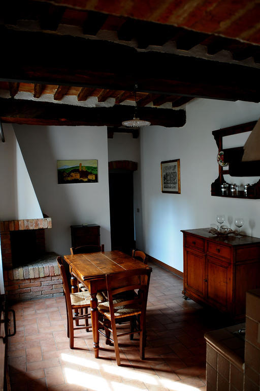 Agriturismo Castello Saltemnano Buonconvento Zimmer foto